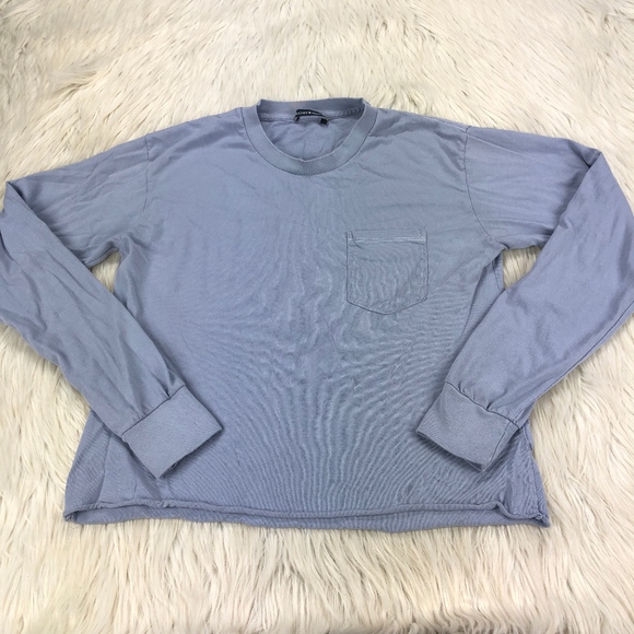 Brandy Melville Tops - 🐝 Brandy Melville Long Sleeve Cropped Pocket Tee